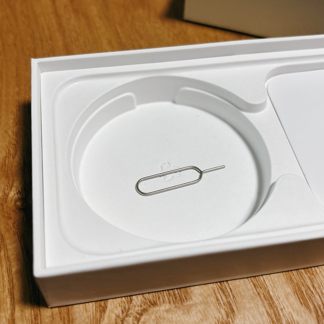 もともとiPhoneが入っていた箱なので安心