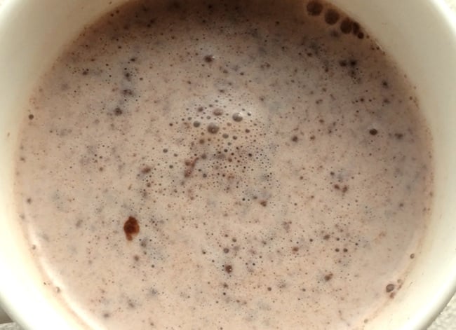 残りの牛乳も加え混ぜる