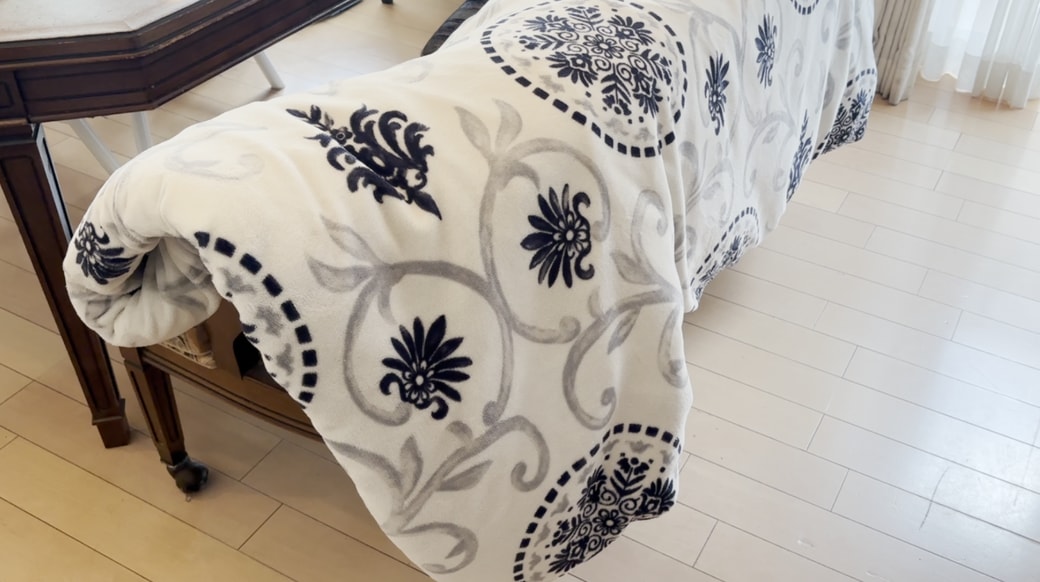 椅子に立てかける