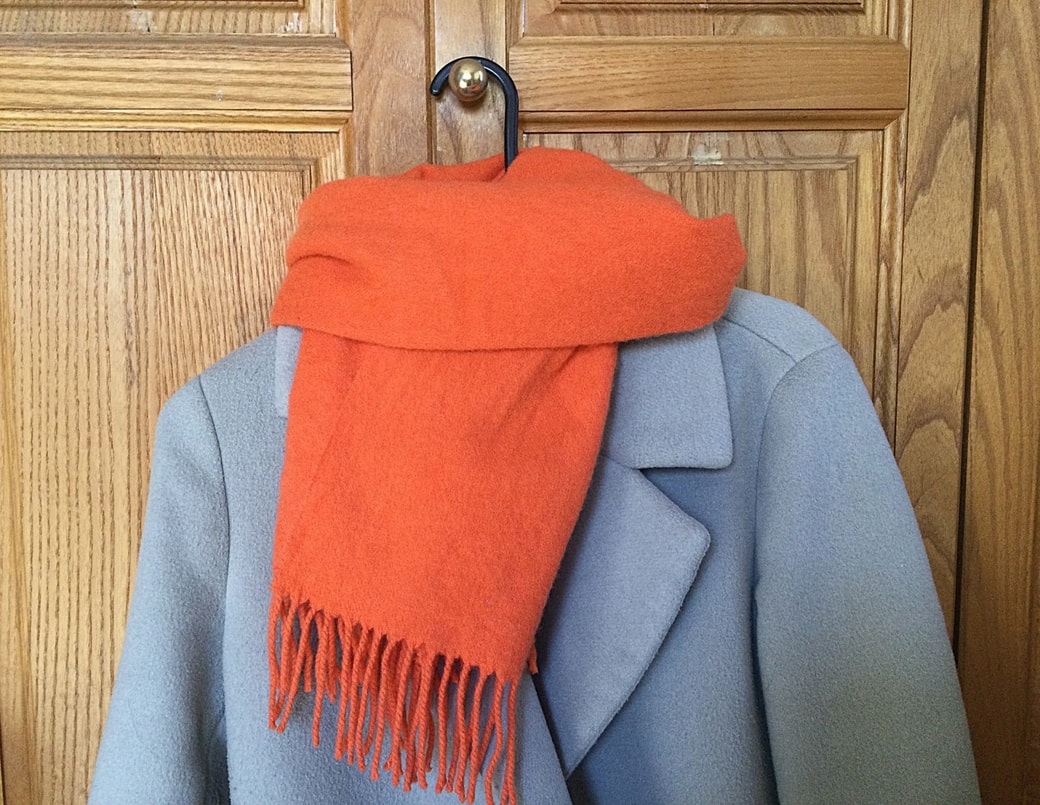 マフラーを巻く