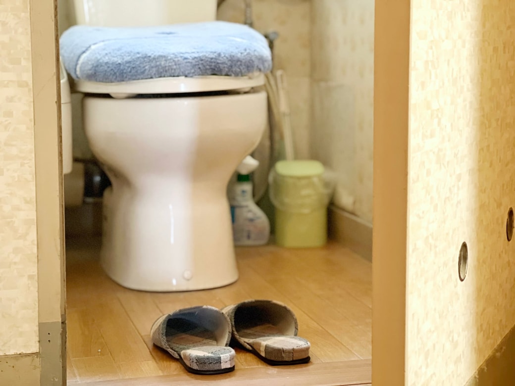 ②トイレ用のスリッパ