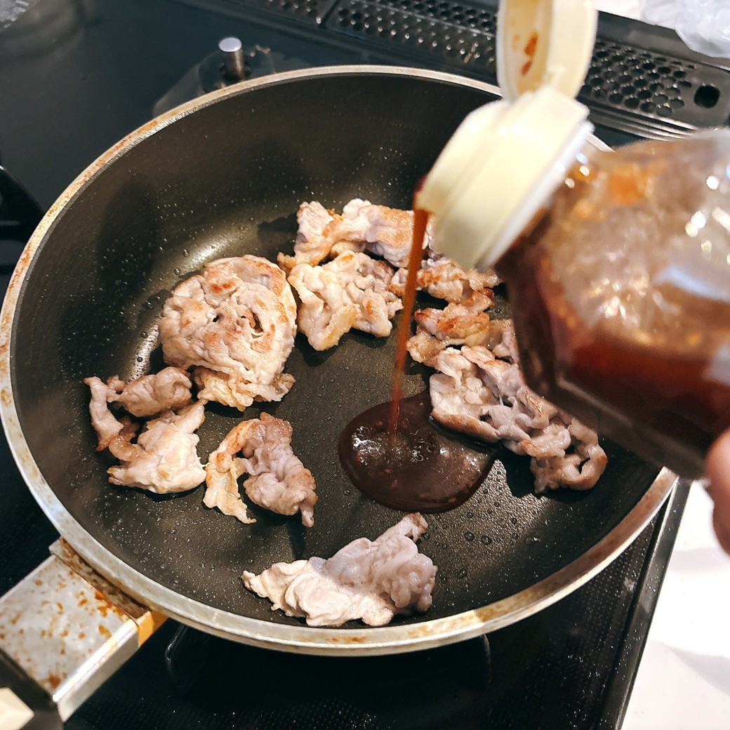 焼き肉のたれで味付けする