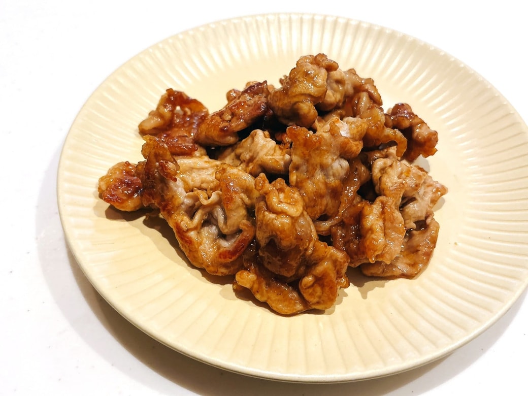 焼きあがった豚こま肉