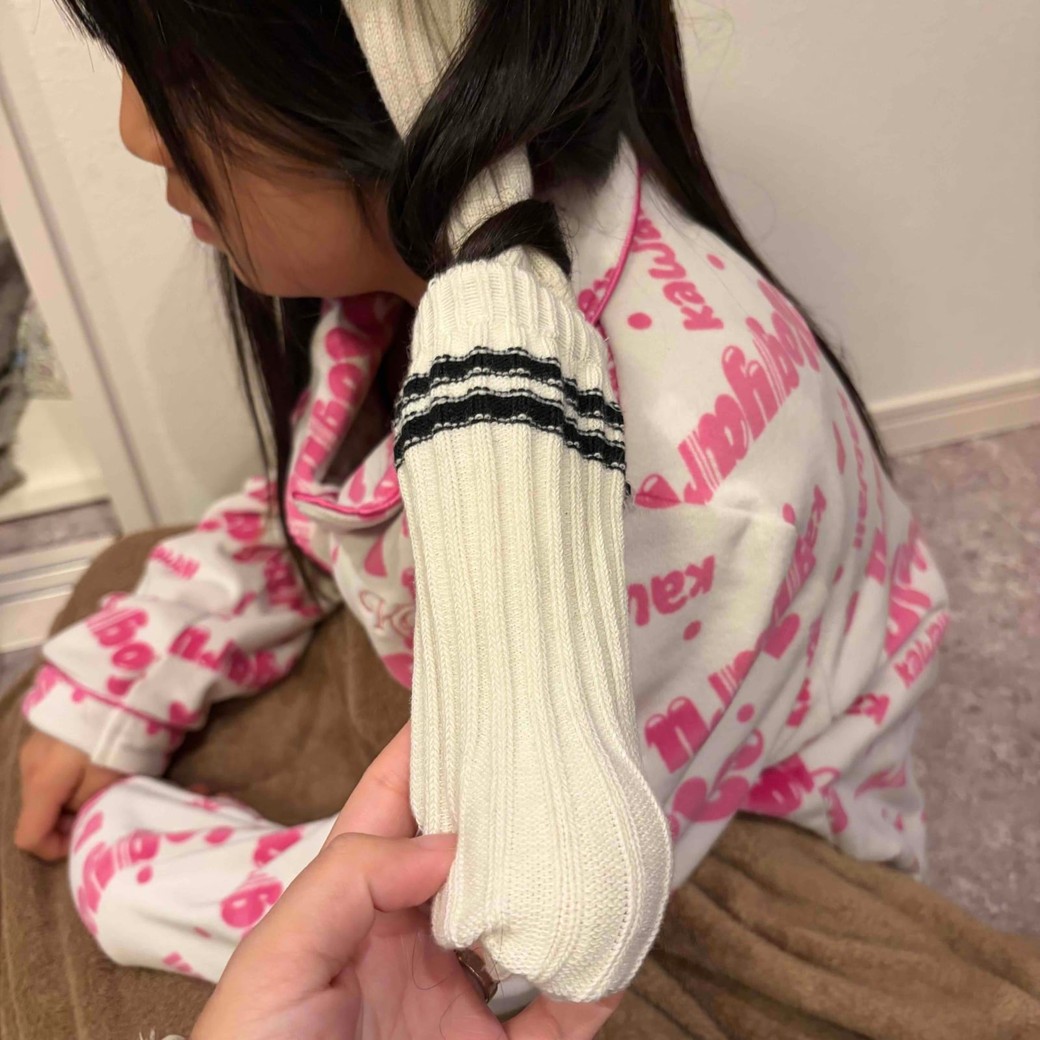靴下で髪の毛を包み込んだところ