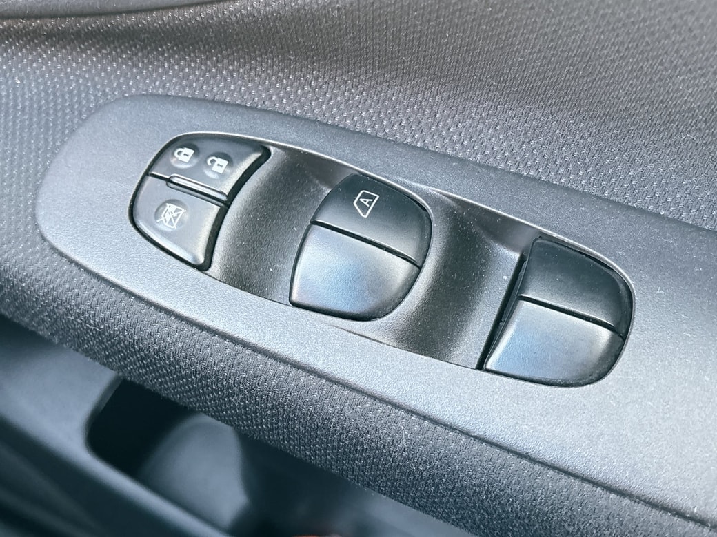 車内のスイッチまわり