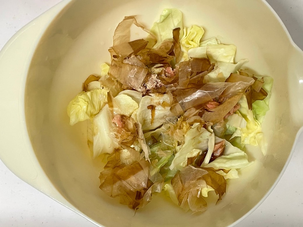 蒸しキャベツのツナおかか和え