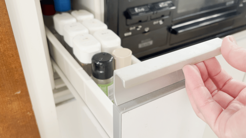 掃除後の整った引き出し