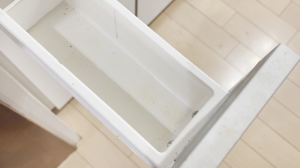 掃除前の引き出しの中の様子