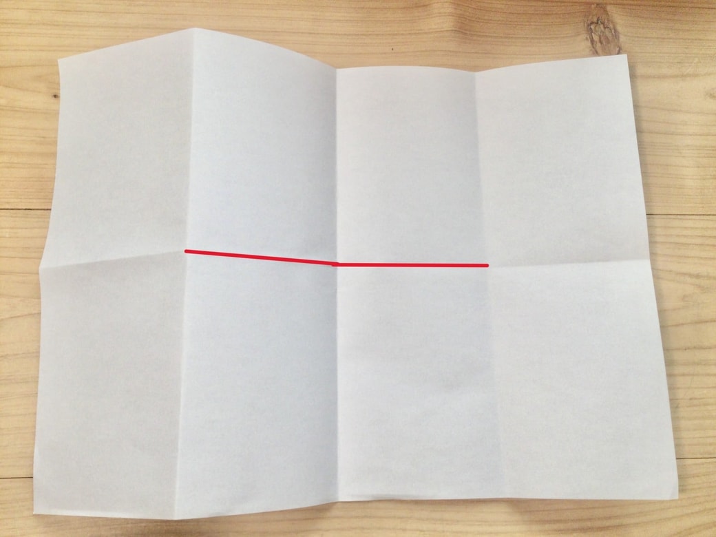 紙を折る