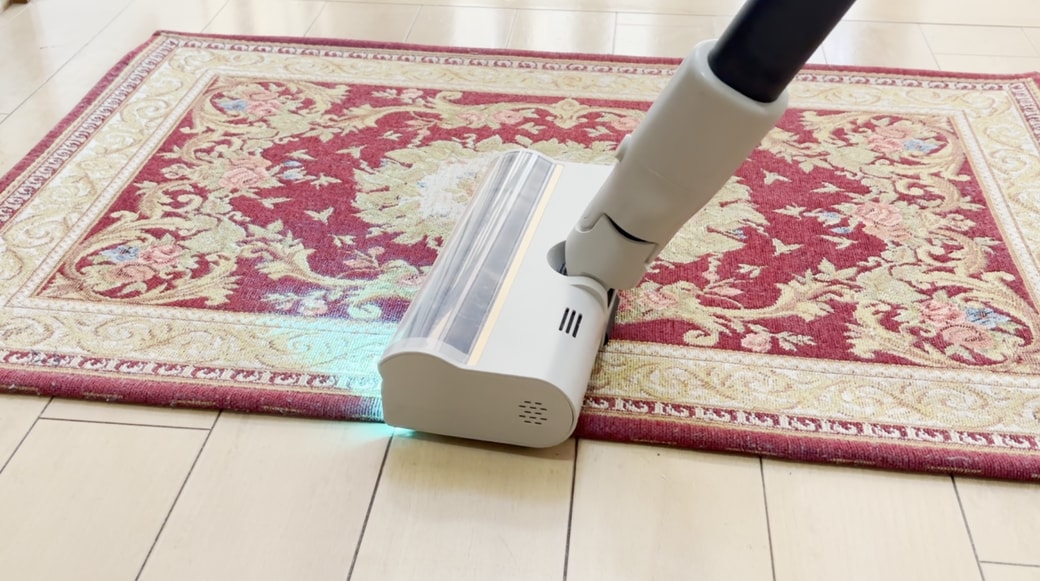 掃除機をかける