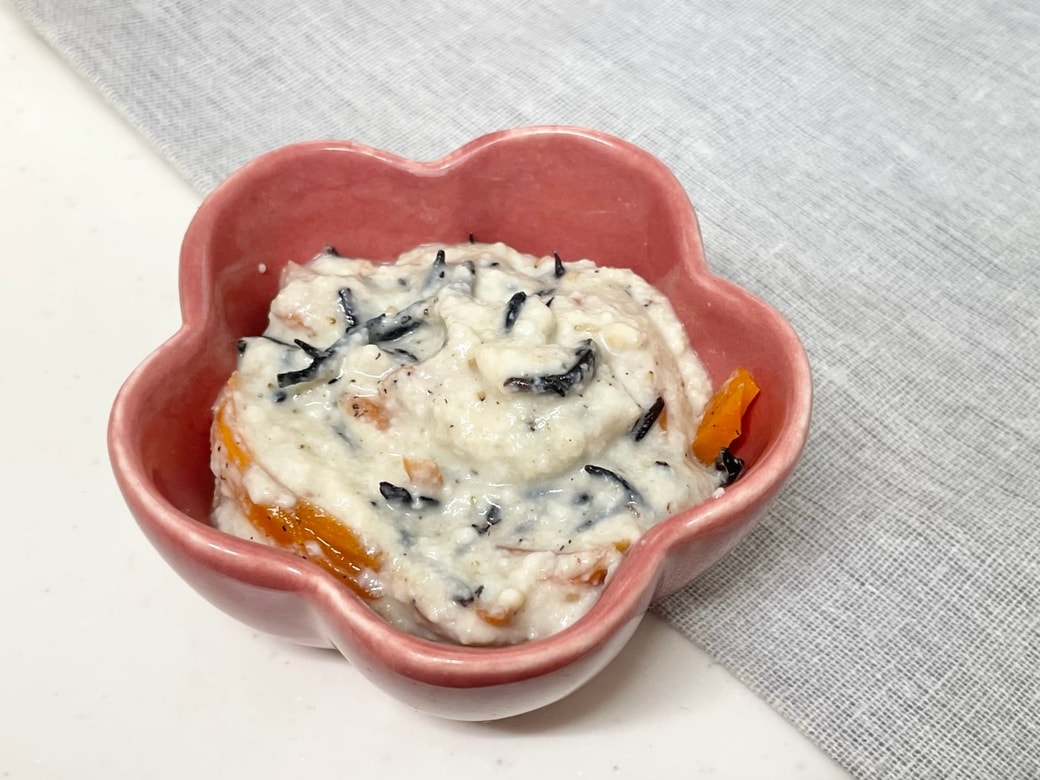 ひじきと豆腐の和え物