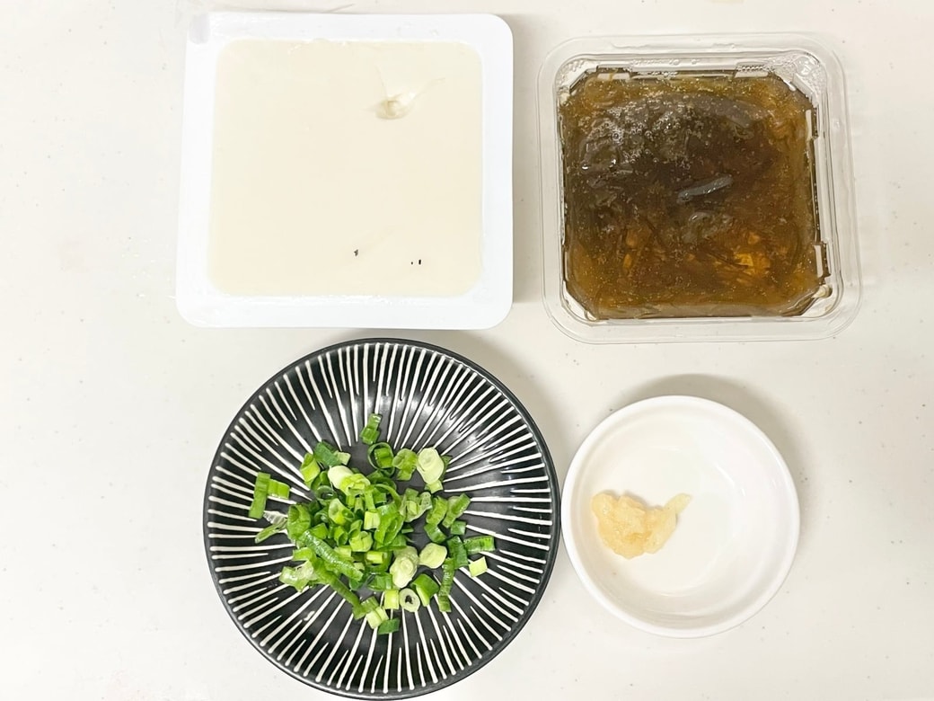 もずく豆腐
