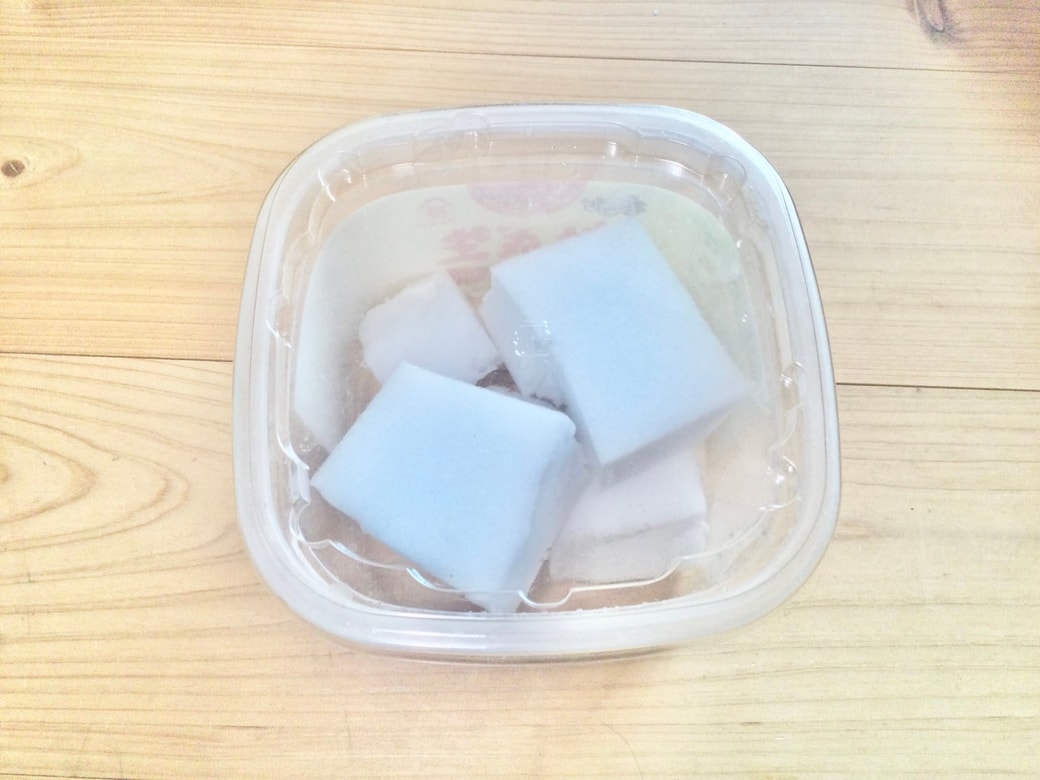 みその空き容器とメラミンスポンジ