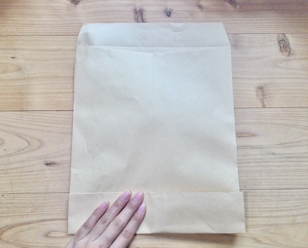 茶封筒を折る