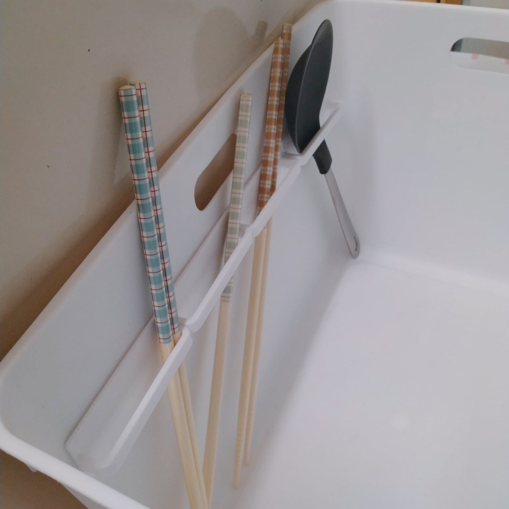 菜箸を収納したボックス