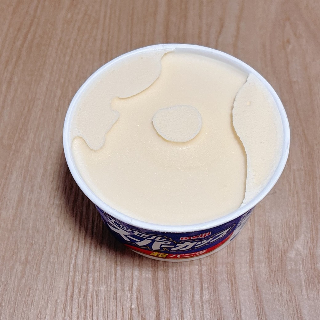お手頃なバニラアイスが濃厚リッチな味わいに