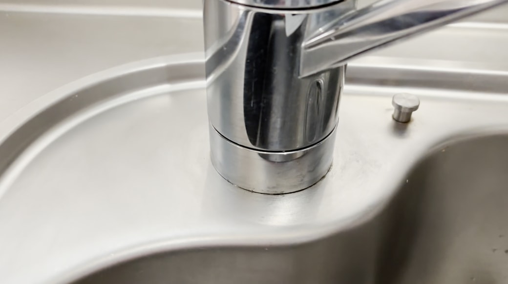 黒ずみが気になる根元のスキマ汚れ