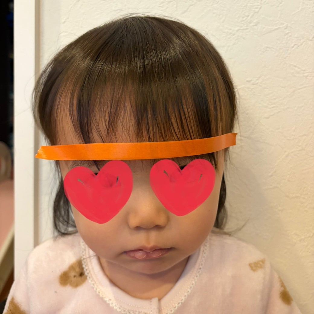 子供の前髪にマステを貼ったところ