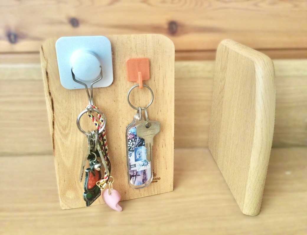 ブックエンドを吊るし収納にする