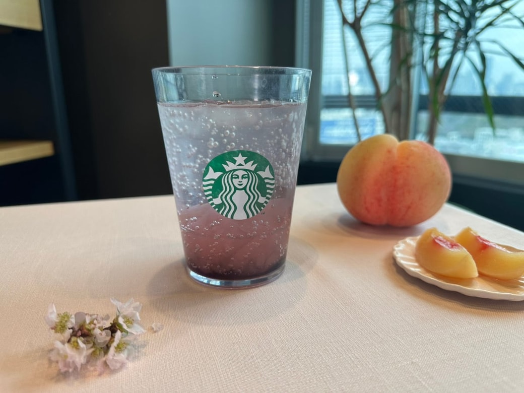桜さくよ白桃フラペチーノ
