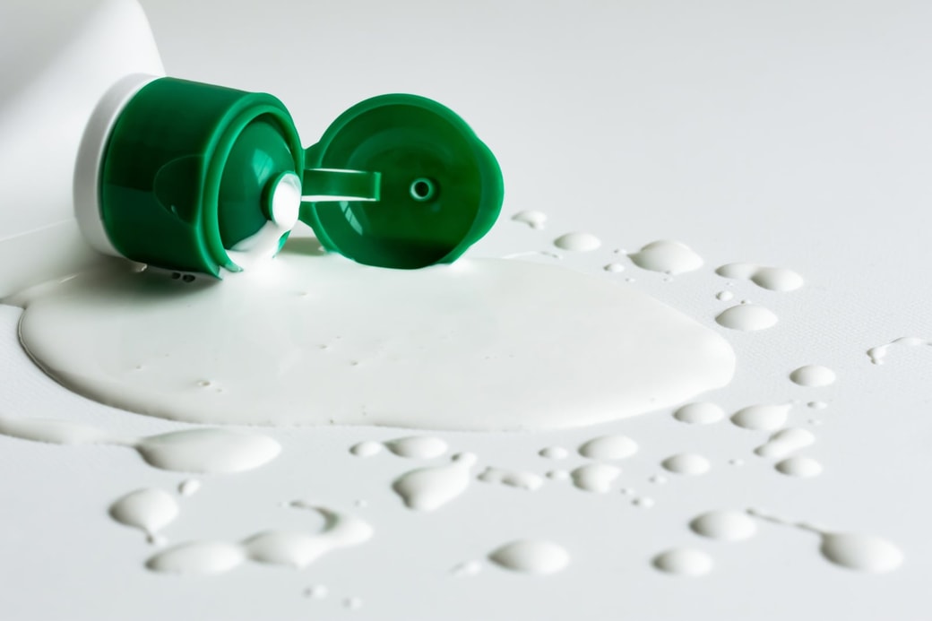 NGクリームクレンザーを使う