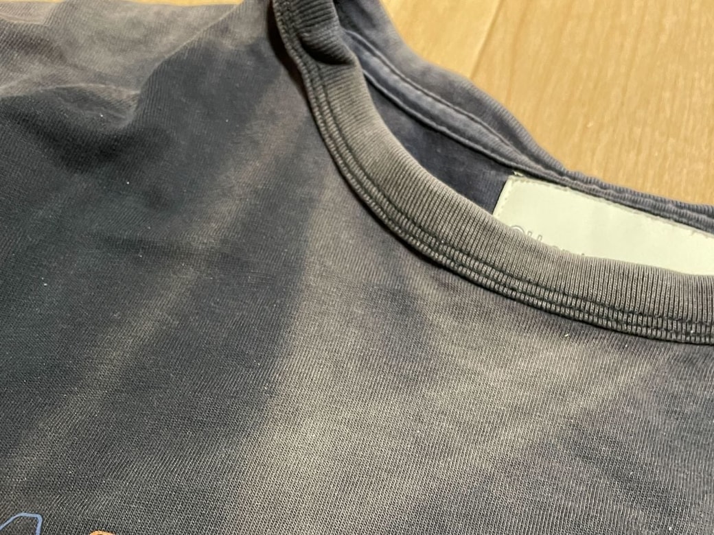 直射日光で色褪せた服