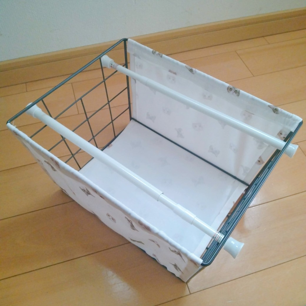 ステンレスワイヤーバスケット、つっぱり棒