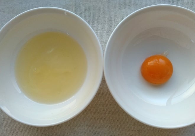 黄身と白身を分けたところ