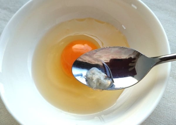 カラザをすくったところ