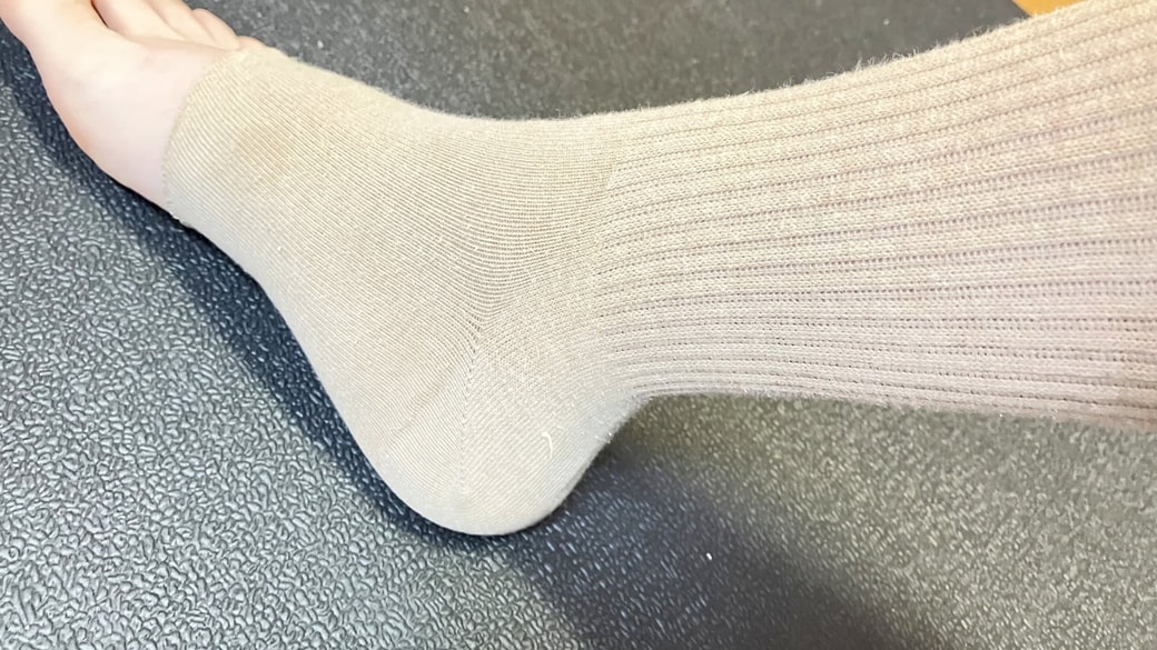 レッグウォーマーに変身した靴下