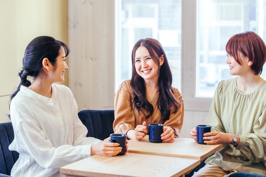 友人同士で話す