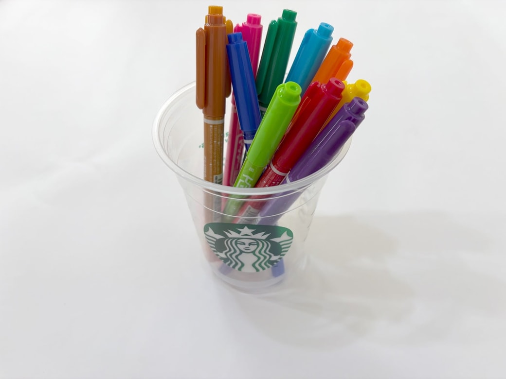 色鉛筆やペン入れにする