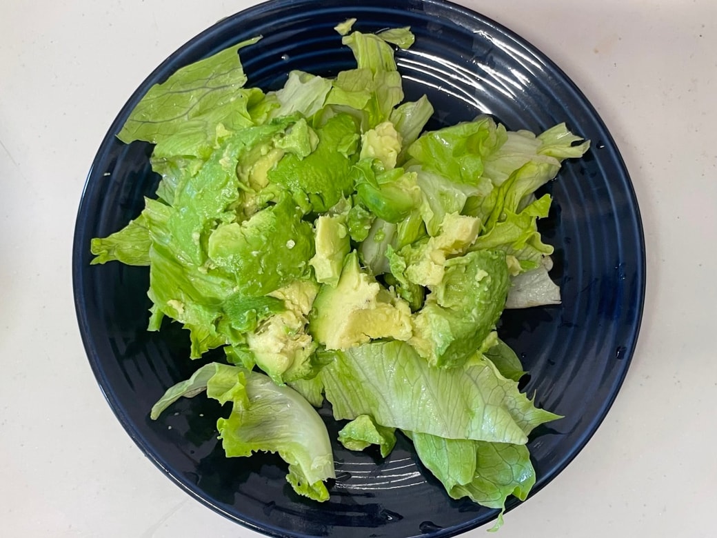 アボカドレタスのマスタードサラダ