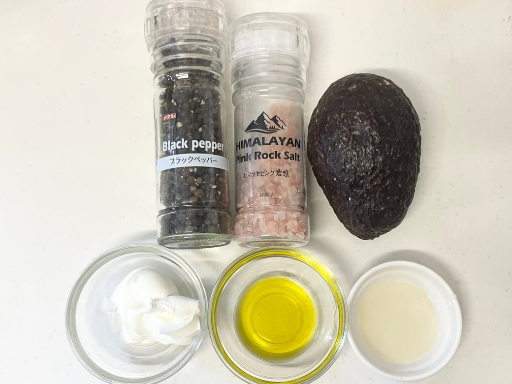 アボカドクリームチーズサラダ