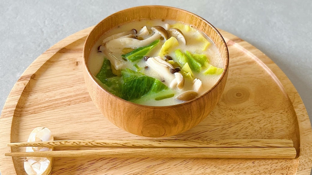 春キャベツみそ汁