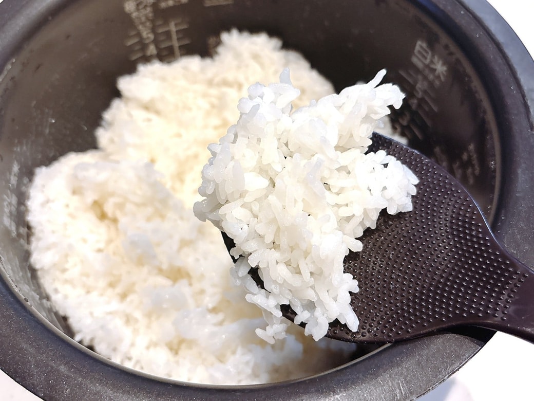 料理酒を加えて炊いたごはん
