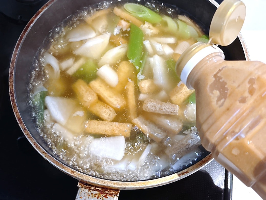 みそを加えて溶かしたら完成