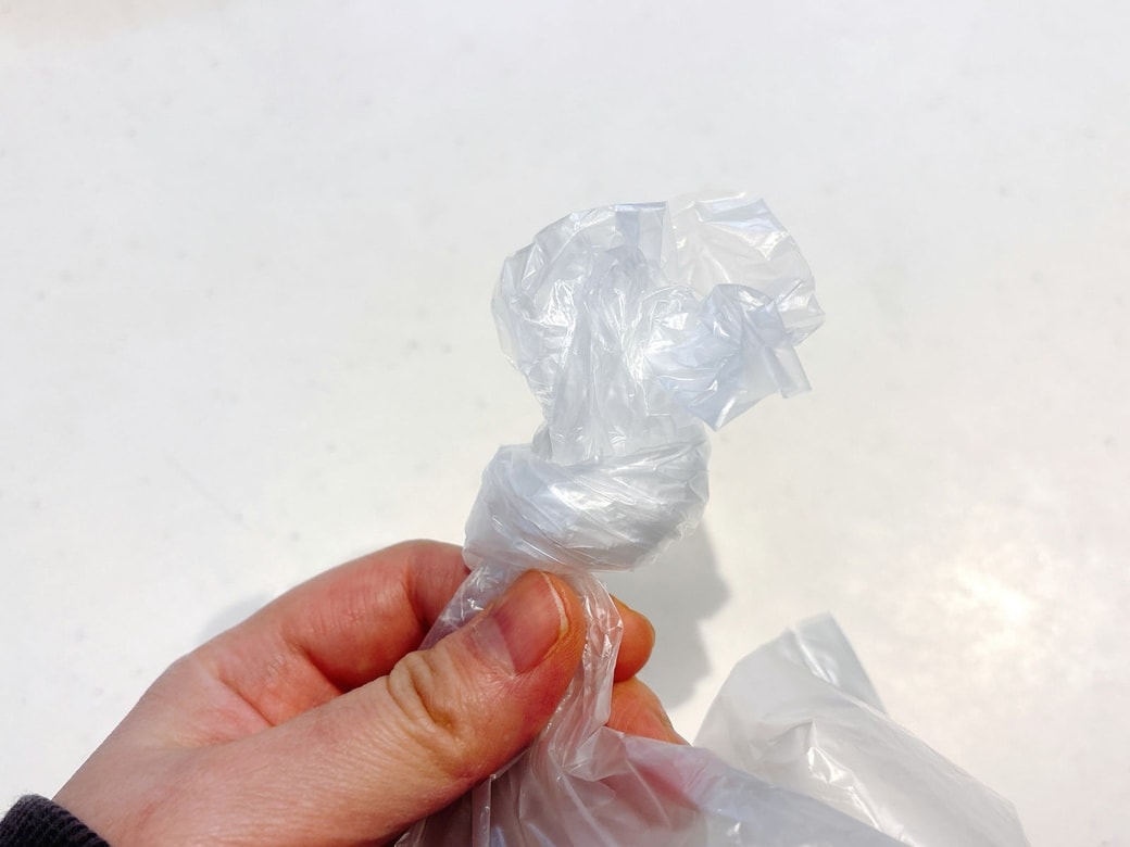 NG③袋の口を固結びしたまま加熱するr