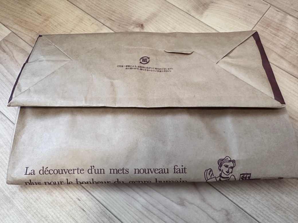 大きな紙袋も畳めます