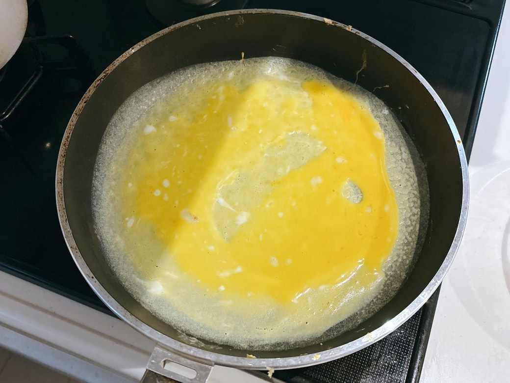 強めの弱火で1分ほど焼く