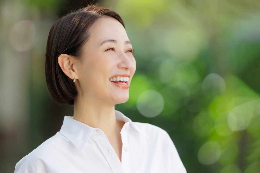笑顔の女性
