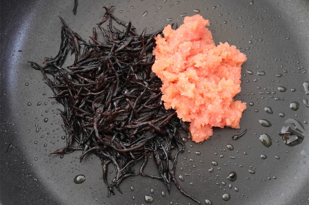 「明太子とひじきのおにぎり」