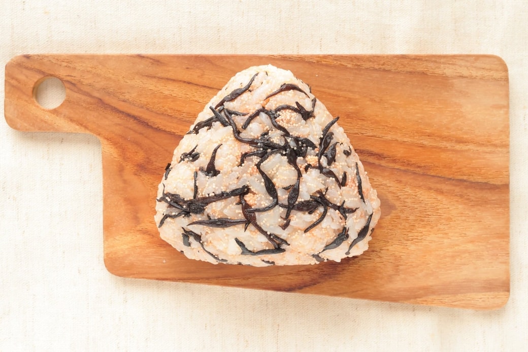 「明太子とひじきのおにぎり」