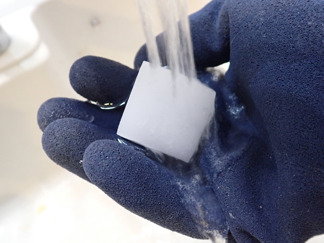 メラミンを濡らす