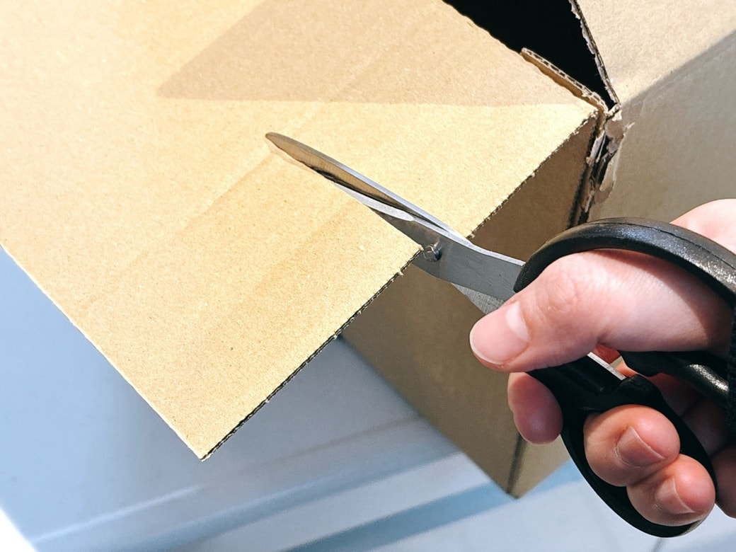 ハサミで切ってみる