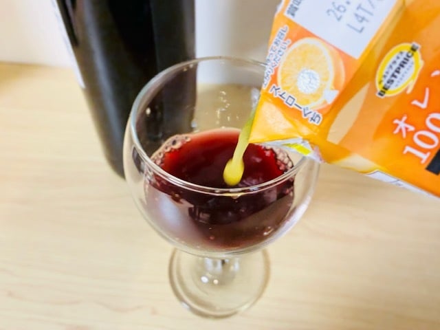 赤ワインで作るカクテル「ワインクーラー」