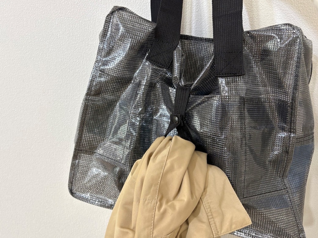 ベルトに衣類を引っ掛けられる