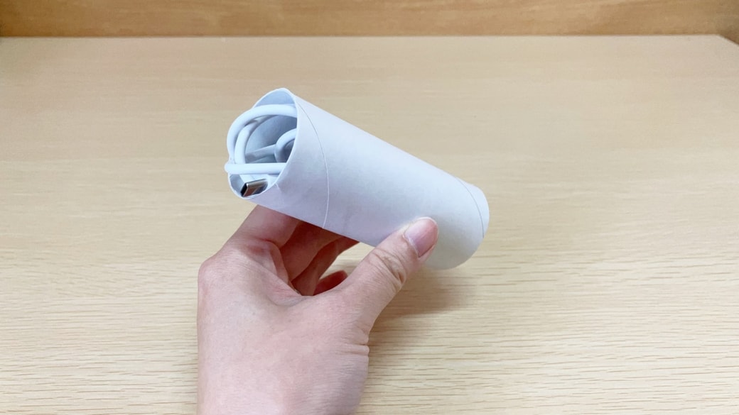 トイレットペーパーの芯とコード