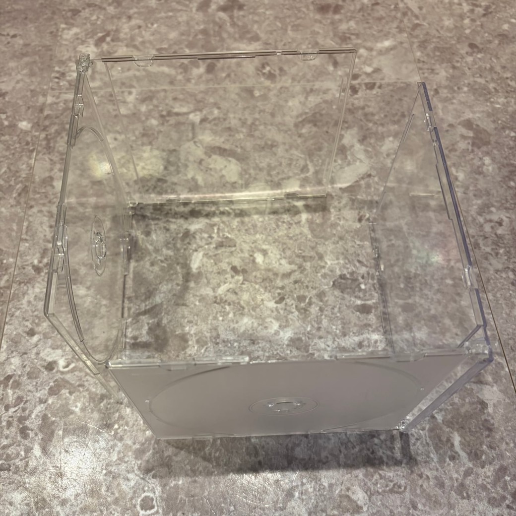 CDケースを立てたところ