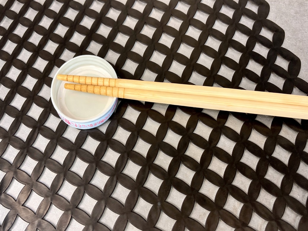 菜箸置きとして
